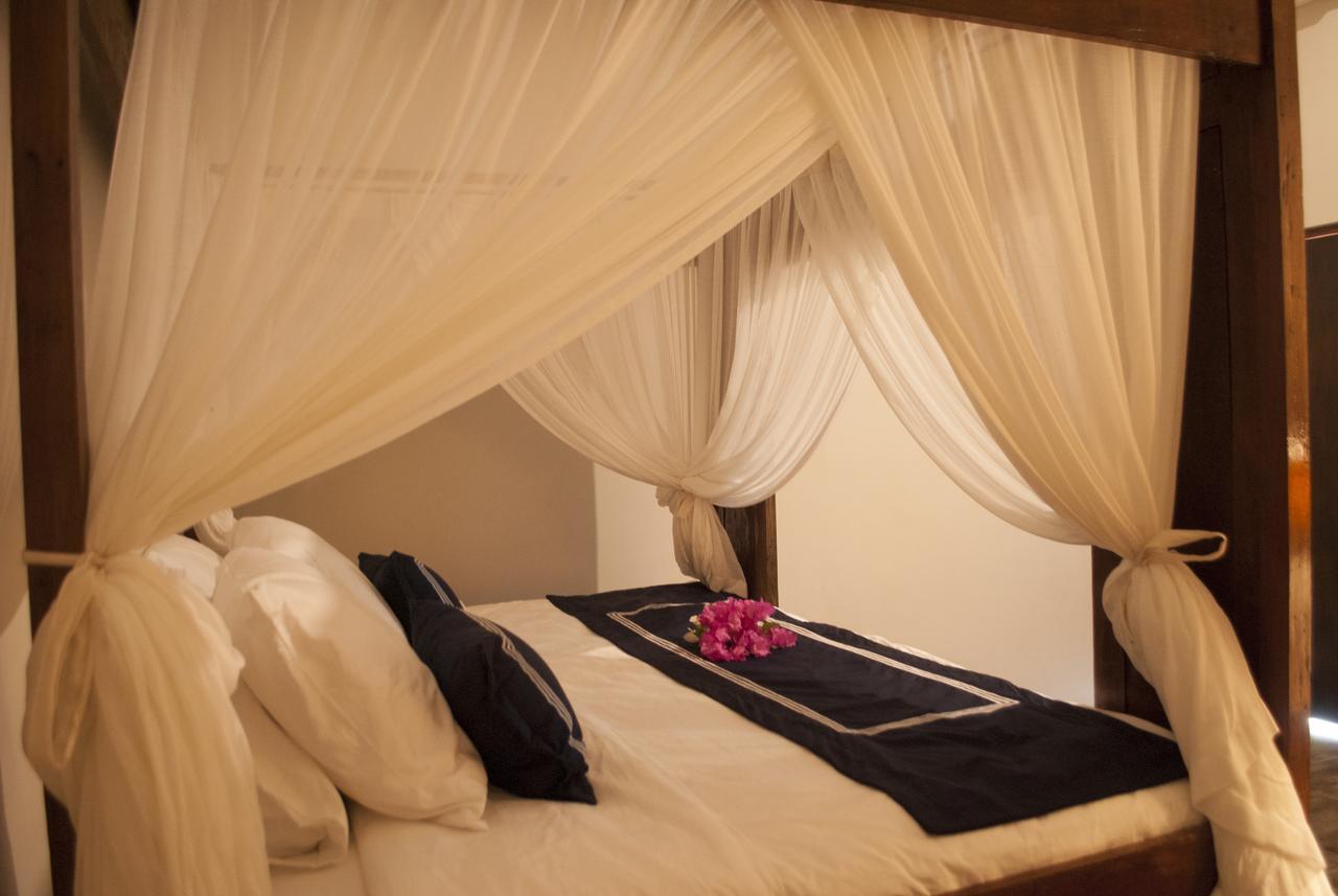 Casa Narrow Villa 넴브랄라 외부 사진